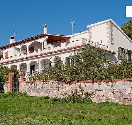 Trilocale Margine Rosso Apartment Quartu Sant'Elena Bagian luar foto